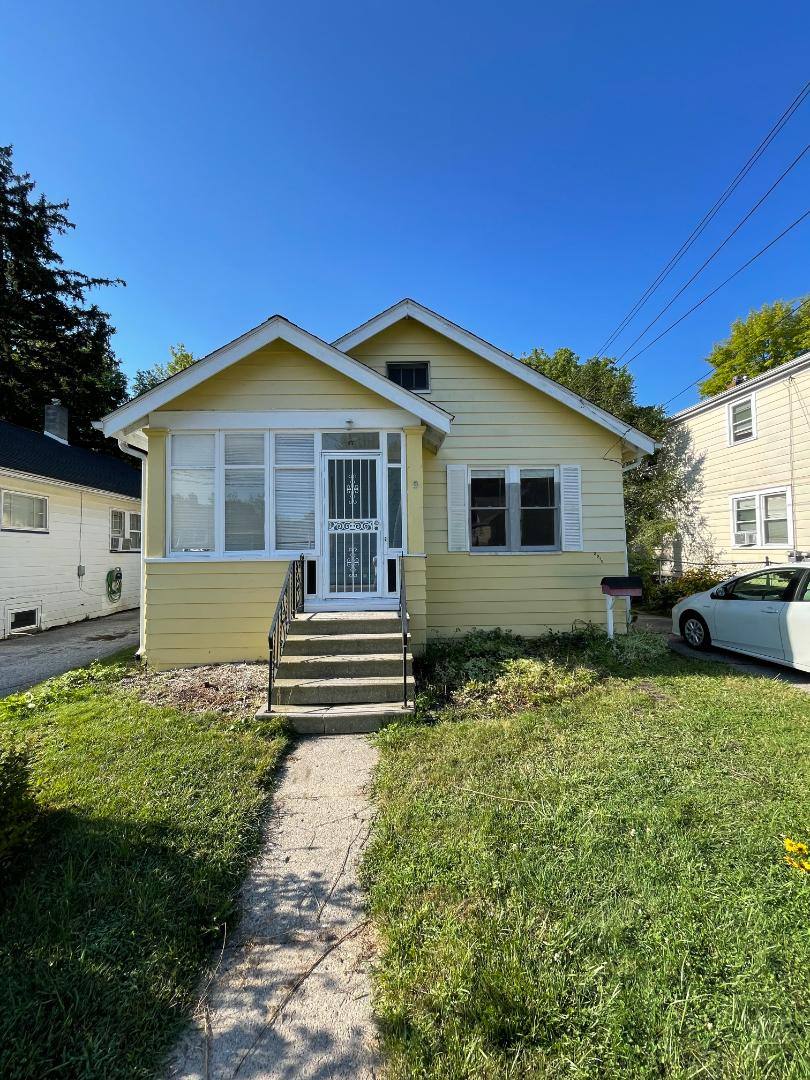 House for rent at 2015 W Genessee Ave, Saginaw, MI 48602