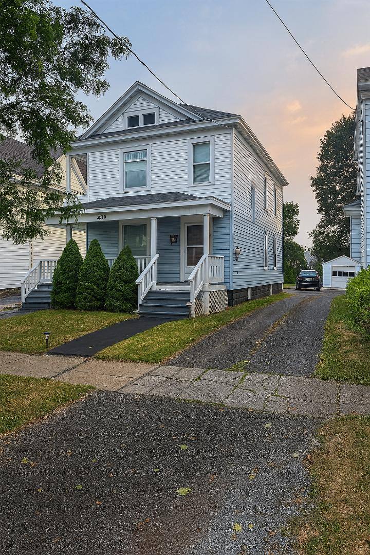 Apartment for rent at 413 Highland Ave #1, East Syracuse, NY 13057