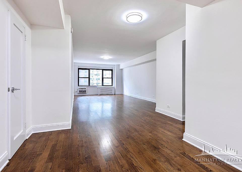Apartment for rent at 157 E 57th St #3GG, New York, NY 10022