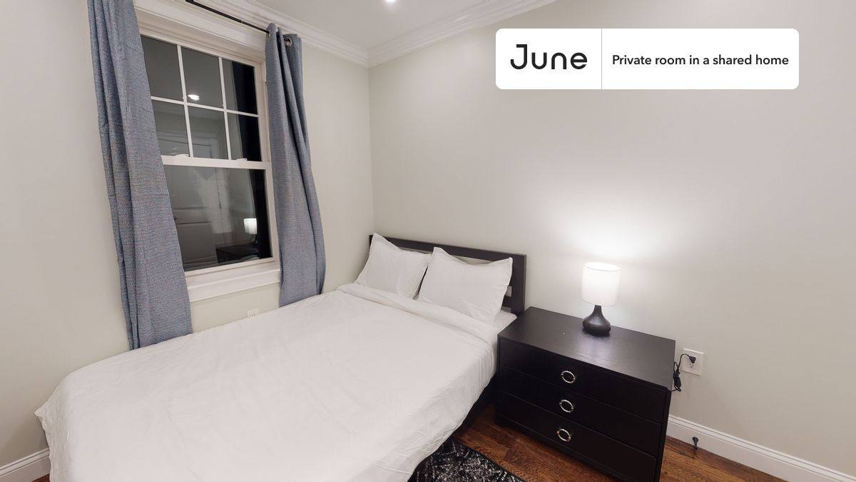 490 Washington St #D, Brighton, MA 02135