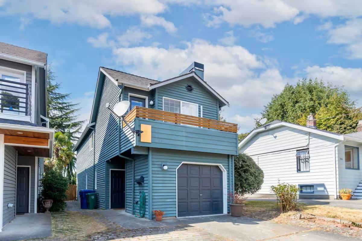 House for rent at 7047 10th Ave NW, Seattle, WA 98117