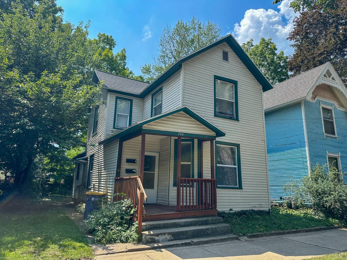 Apartment for rent at 744 Jackson NW, Grand Rapids, MI 49504