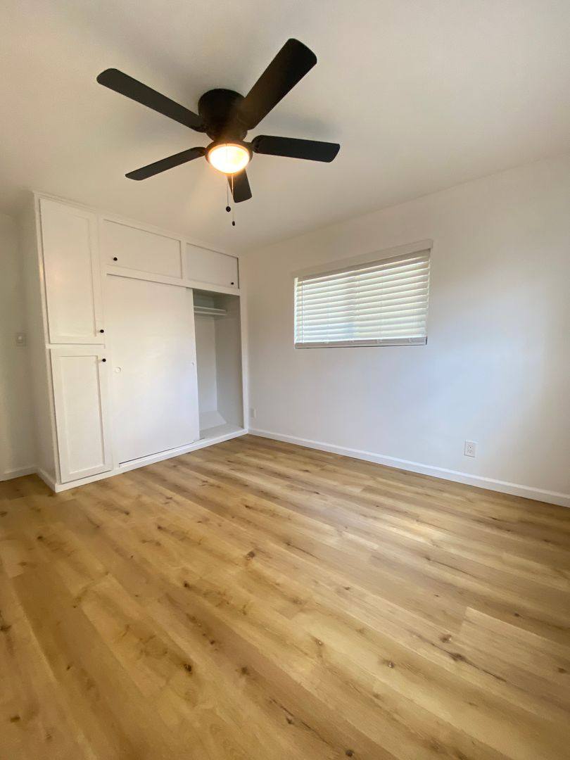 Apartment for rent at 6556 La Mirada Ave, Los Angeles, CA 90038
