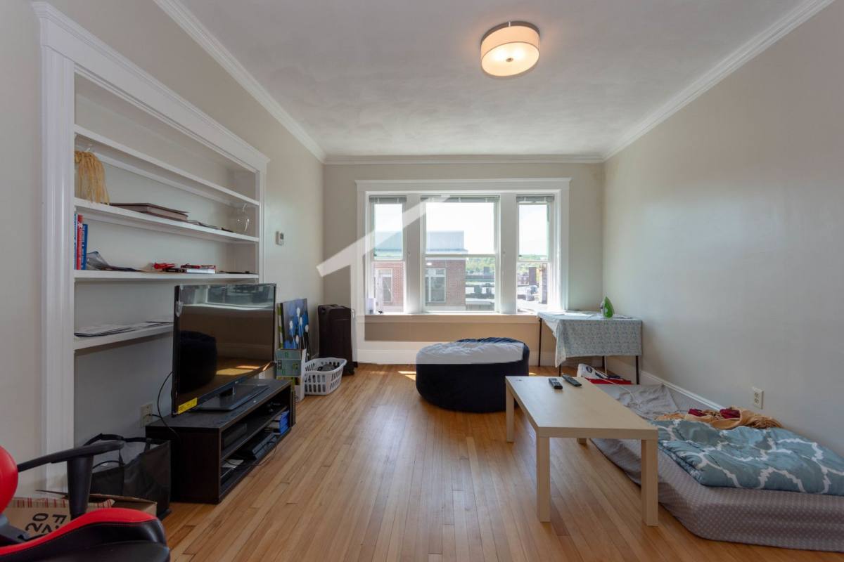 Condo for rent at 14 Gardner St #10, Allston, MA 02134
