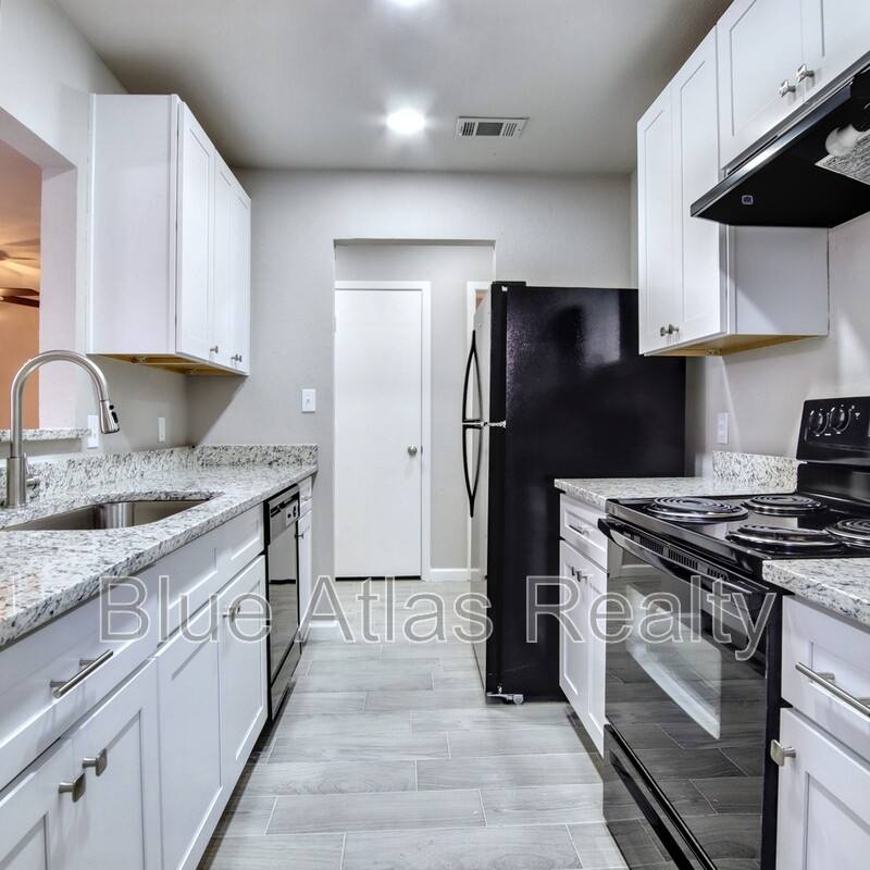 House for rent at 404 N Center St, Forney, TX 75126