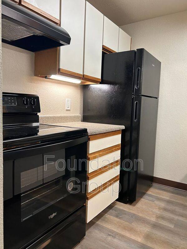 Apartment for rent at 1314 Spring St, Seattle, WA 98104
