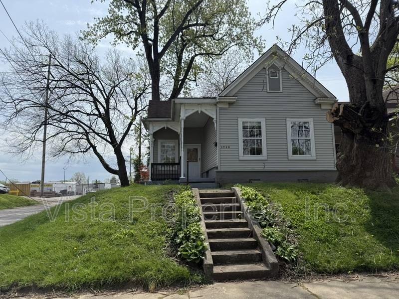 House for rent at 1740 E Market St, New Albany, IN 47150