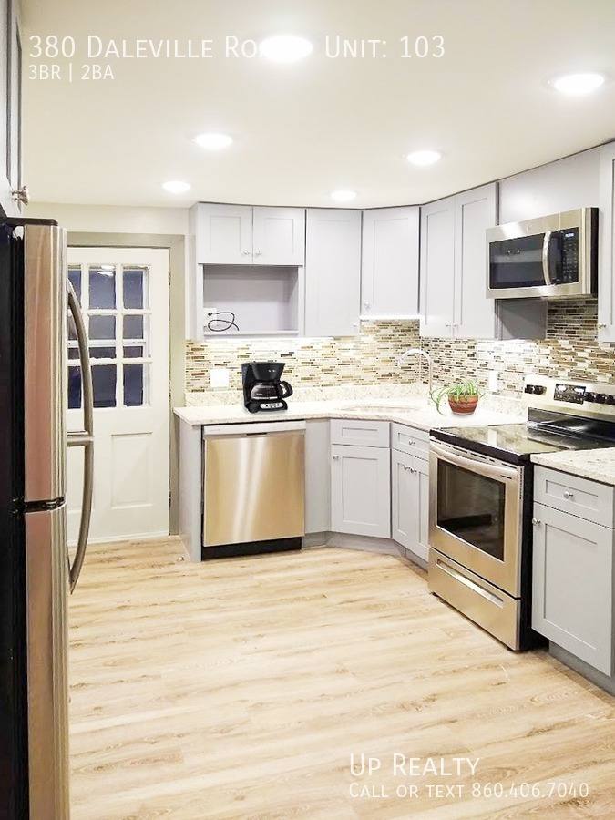 Apartment for rent at 380 Daleville Rd, Willington, CT 06279