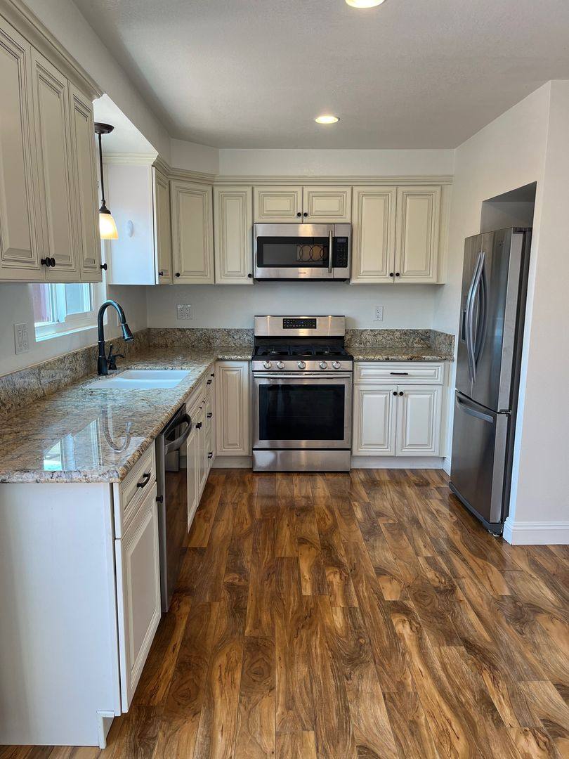 Townhouse for rent at 12100 Montecito Rd, Los Alamitos, CA 90720
