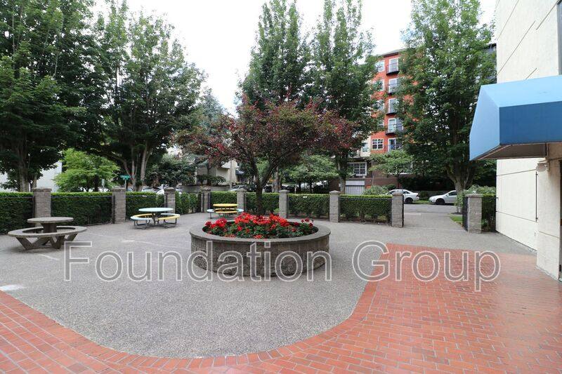Apartment for rent at 400 10th Ave #311, Seattle, WA 98122