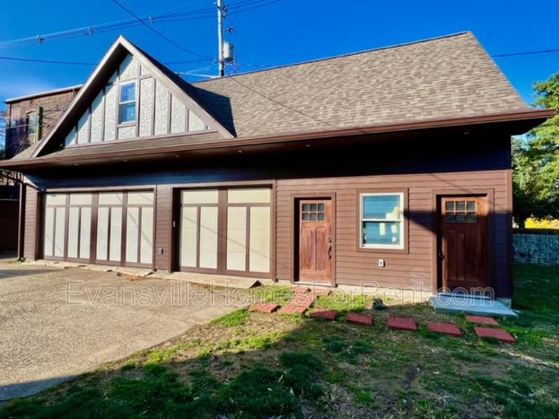 Apartment for rent at 701 SE Riverside Dr #CARRIAGE, Evansville, IN 47713