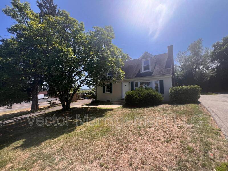 House for rent at 2628 State St, Hamden, CT 06517