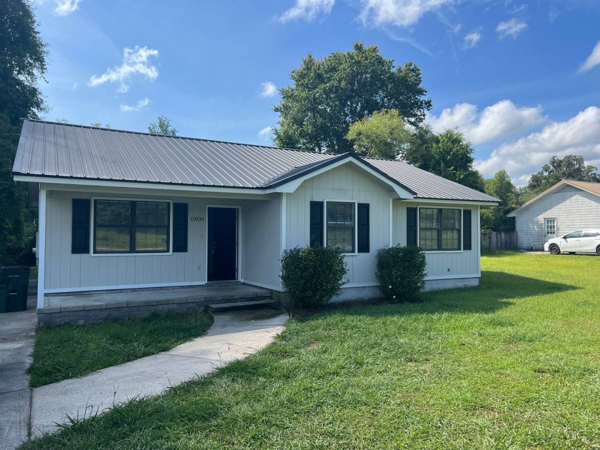 House for rent at 11030 Tibet Highway SE, Allenhurst, GA 31301