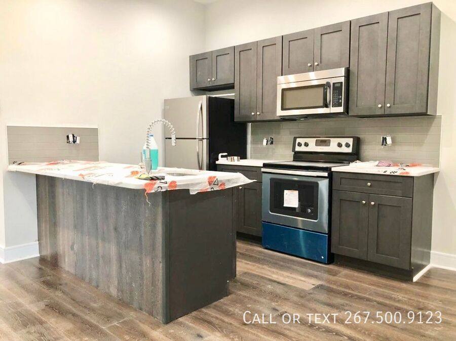 Apartment for rent at 1229 N Franklin St #4, Philadelphia, PA 19122