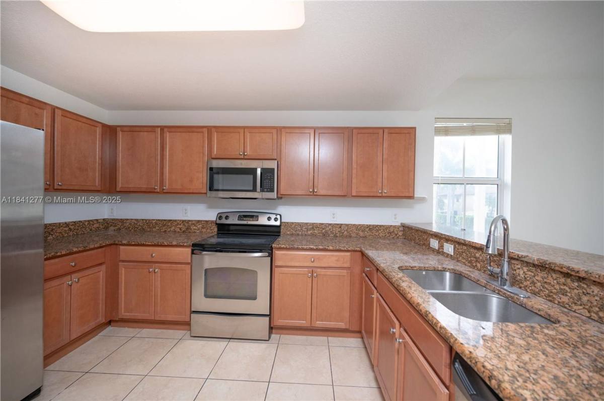 Condo for rent at 11501 NW 89th St, Miami, FL 33178