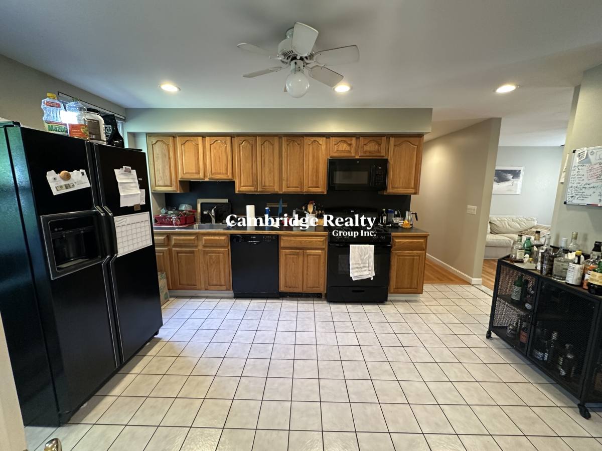 Apartment for rent at 47 Tremont St #1, Cambridge, MA 02139