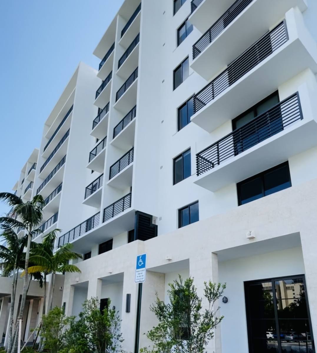 Apartment for rent at 1594 NE 124th St #801, Miami, FL 33161