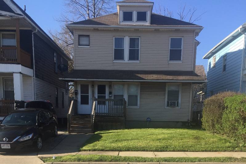 Apartment for rent at 10921 Grandview #UP Down, Cleveland, OH 44104