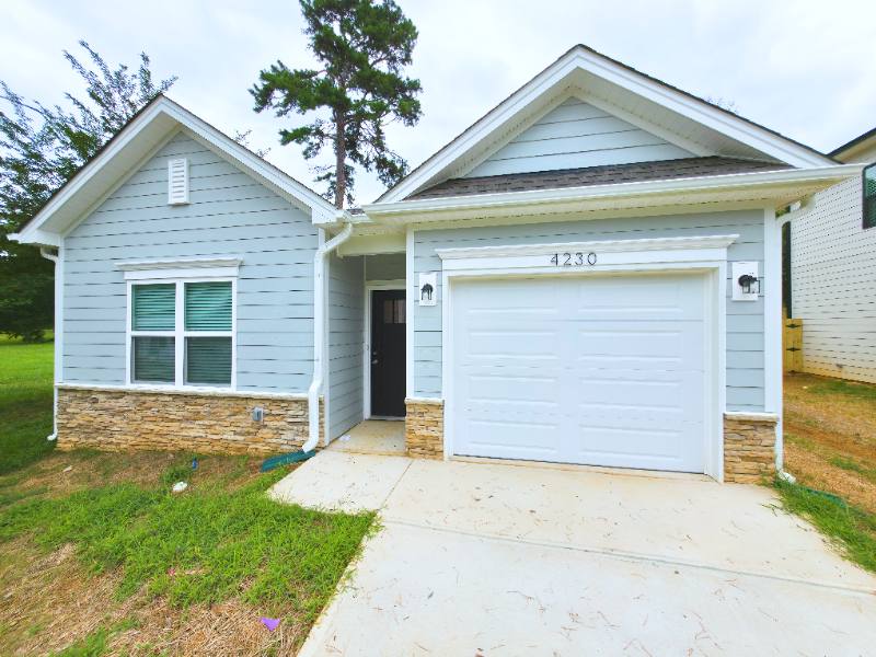 House for rent at 4230 Acorn St, Charlotte, NC 28205