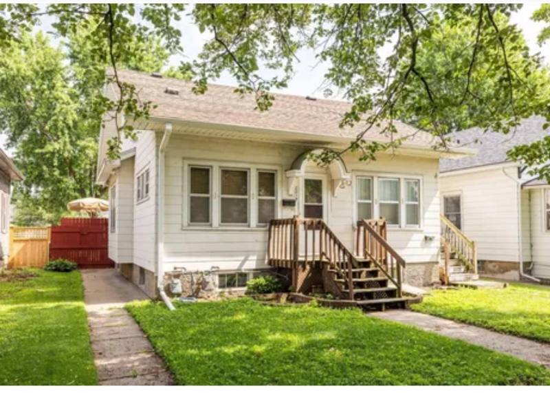 Apartment for rent at 2217 Market St, La Crosse, WI 54601