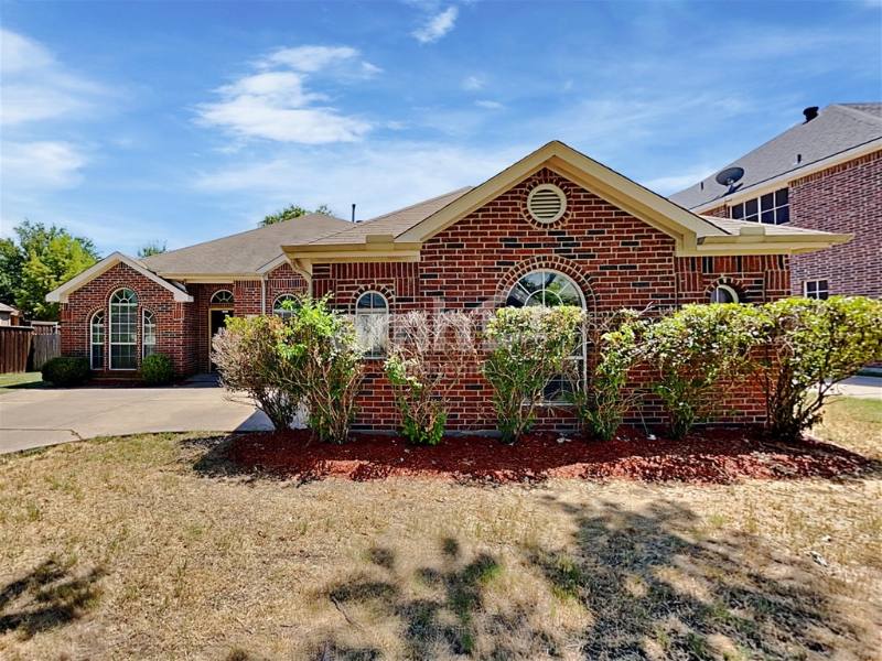 House for rent at 206 Ephraim Dr, Red Oak, TX 75154