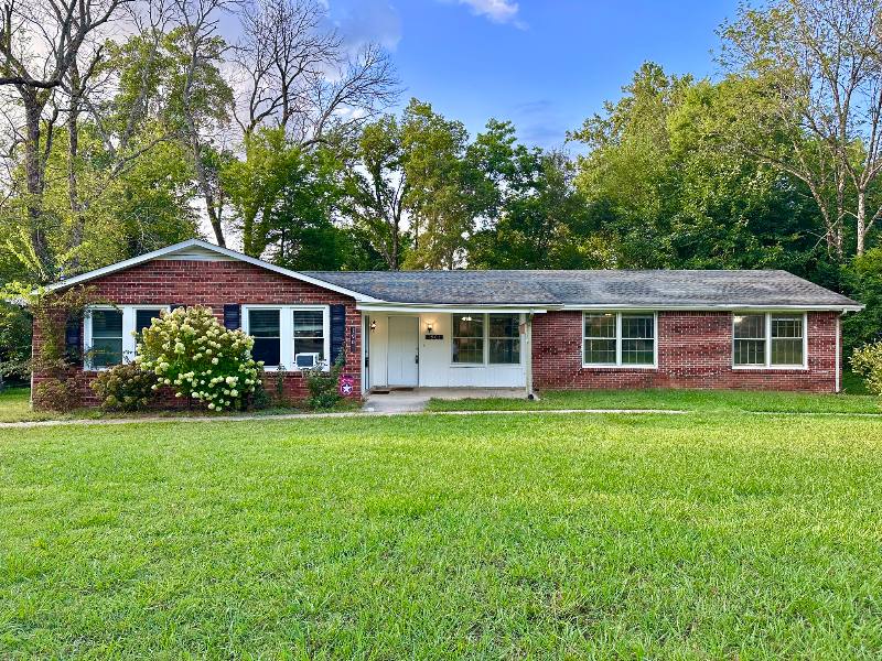 Apartment for rent at 1905 Fern Dr #1, Murfreesboro, TN 37130