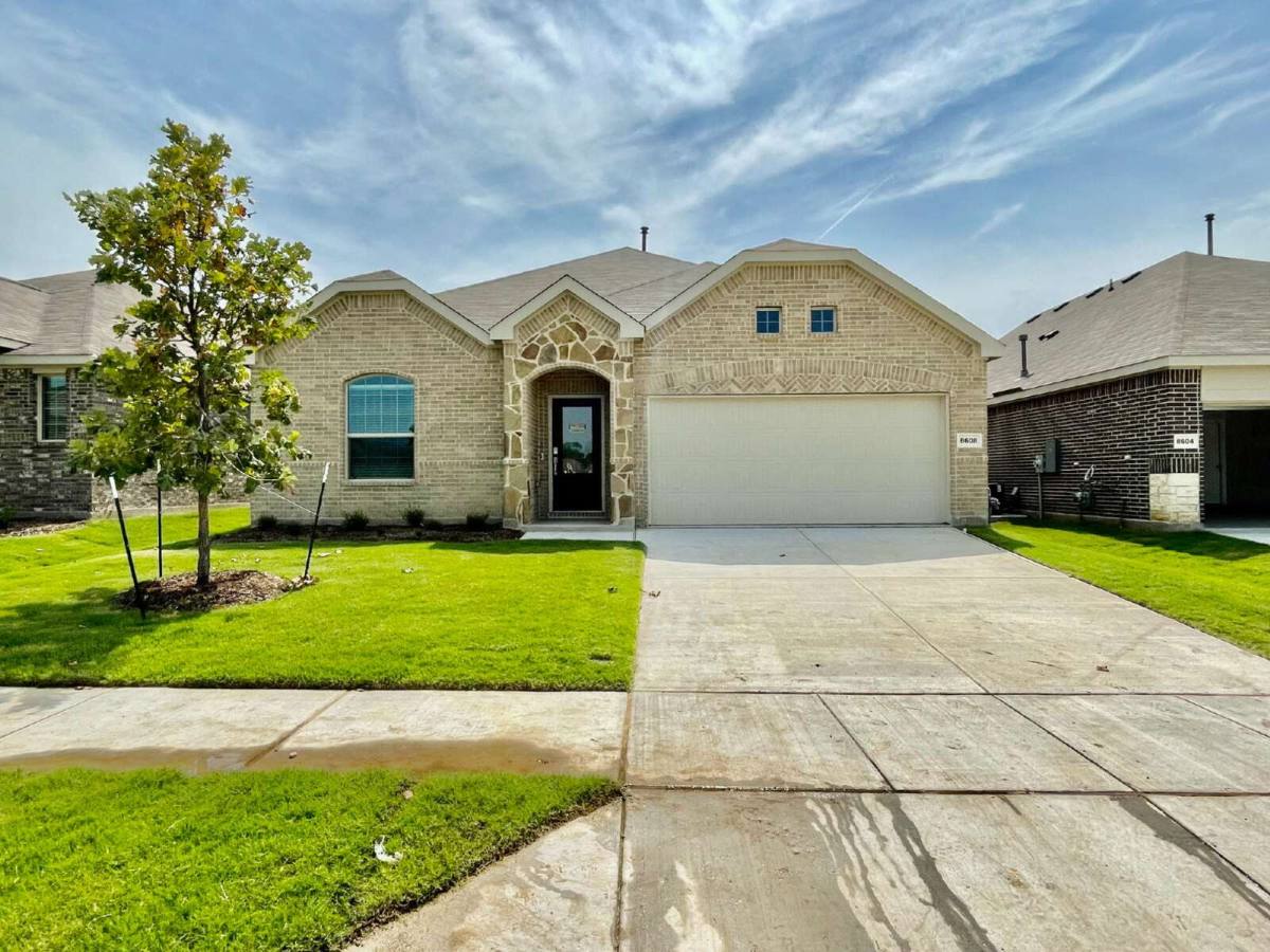 House for rent at 8608 Whistling Duck Dr, McKinney, TX 75071