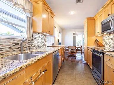 House for rent at 7246 Hatillo Ave, Winnetka, CA 91306