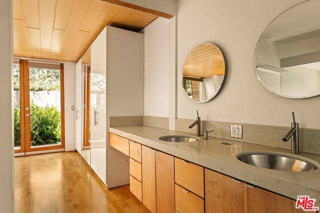 House for rent at 3990 Clayton Ave W, Los Angeles, CA 90027