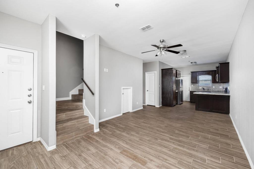 Townhouse for rent at 1400 Humming Bird Court #9, Pharr, TX 78577