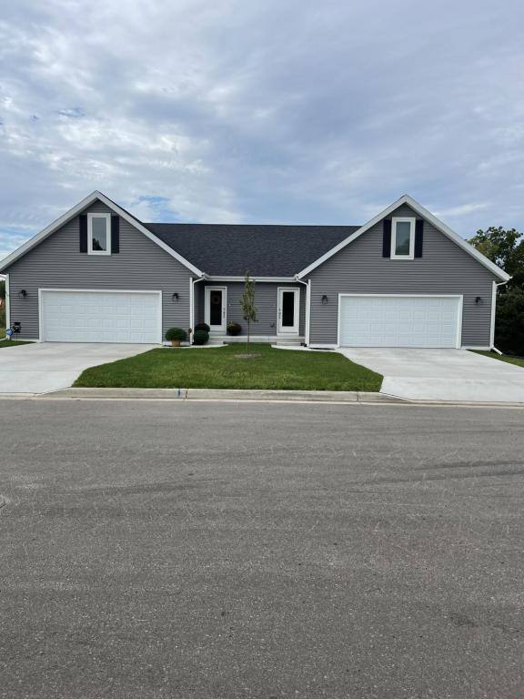 House for rent at 510 Ford Dr, Barneveld, WI 53507
