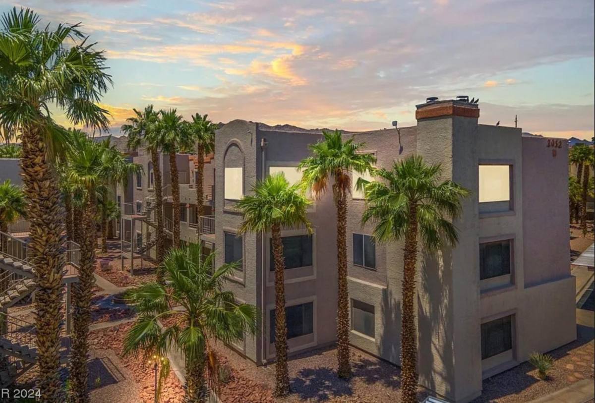 2032 Mesquite Lane #202, Laughlin, NV 89029 - House For Rent - Image 9