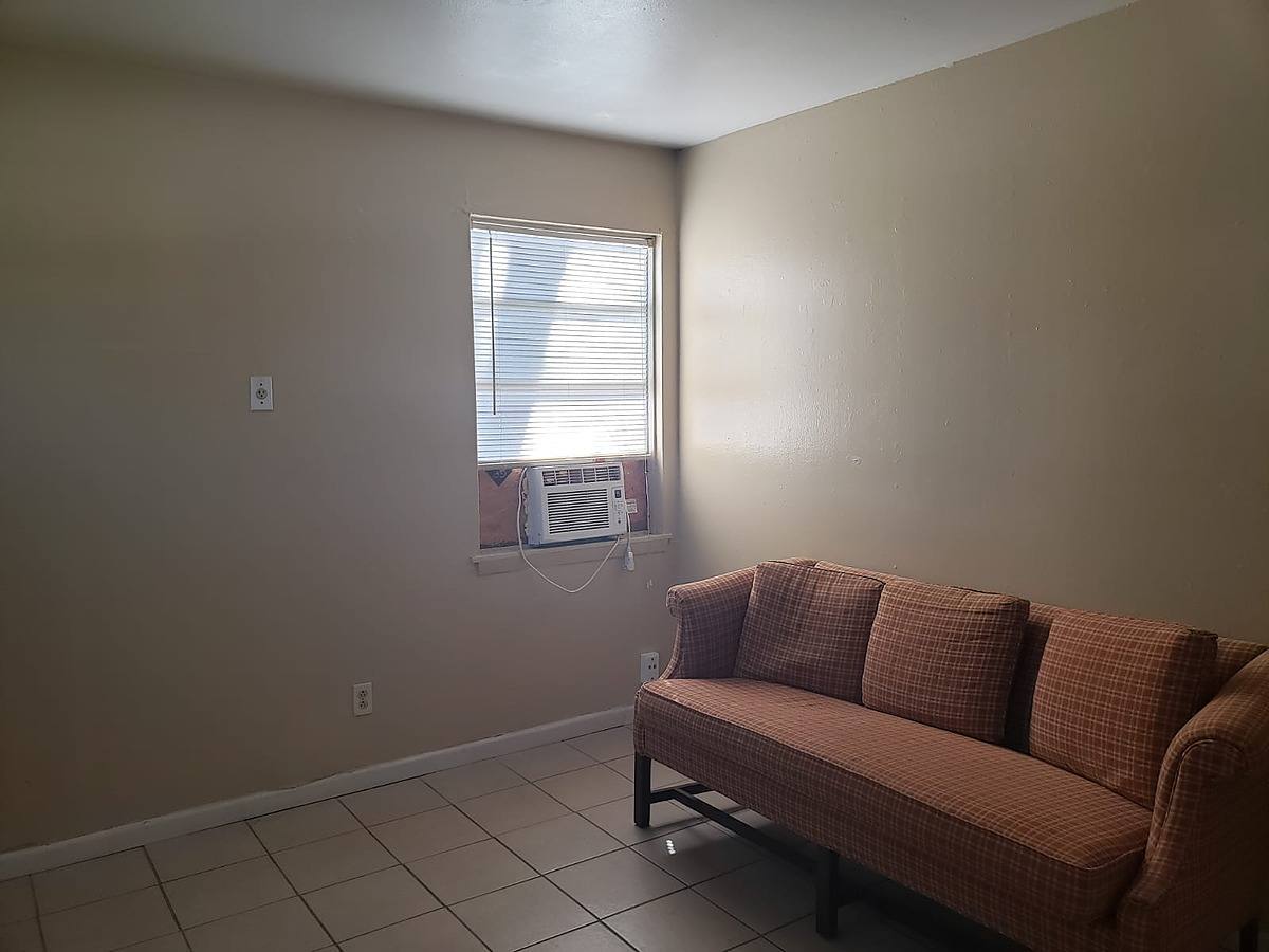 Apartment for rent at 15310 Bellaire Ave #B, Grandview, MO 64030