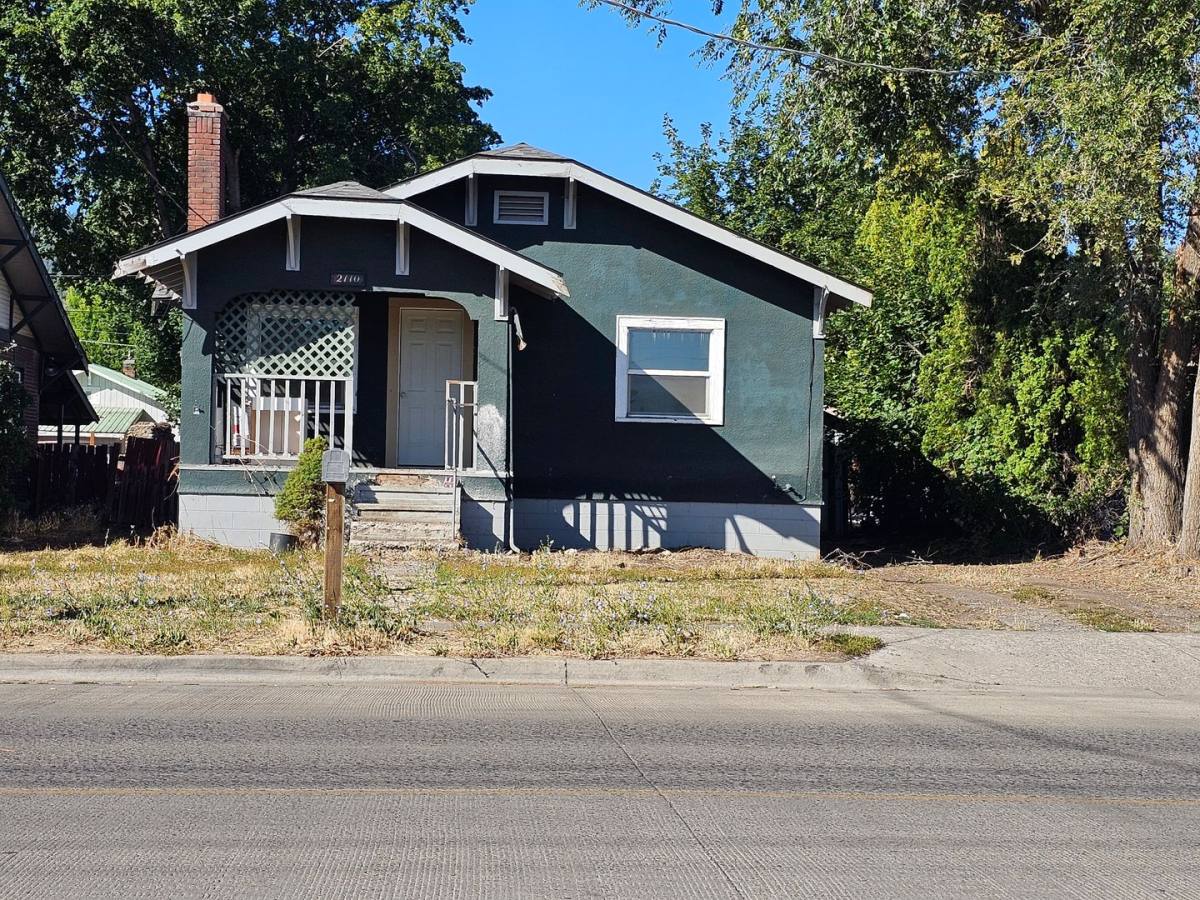 House for rent at 2110 Adams Ave, La Grande, OR 97850