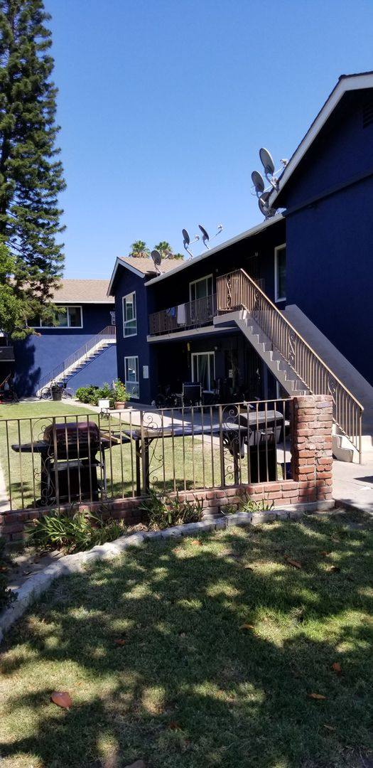 Apartment for rent at 420 N Vine St, Anaheim, CA 92805