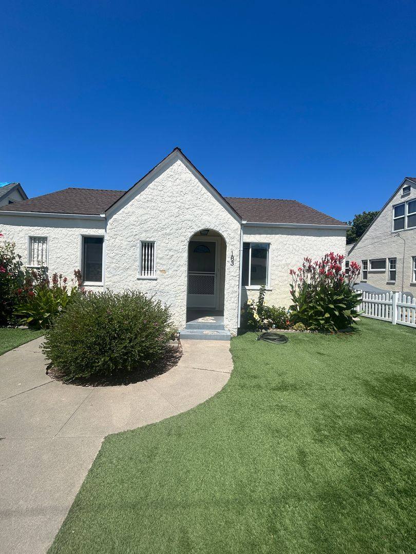 Apartment for rent at 183-187 Coronado St, Ventura, CA 93001