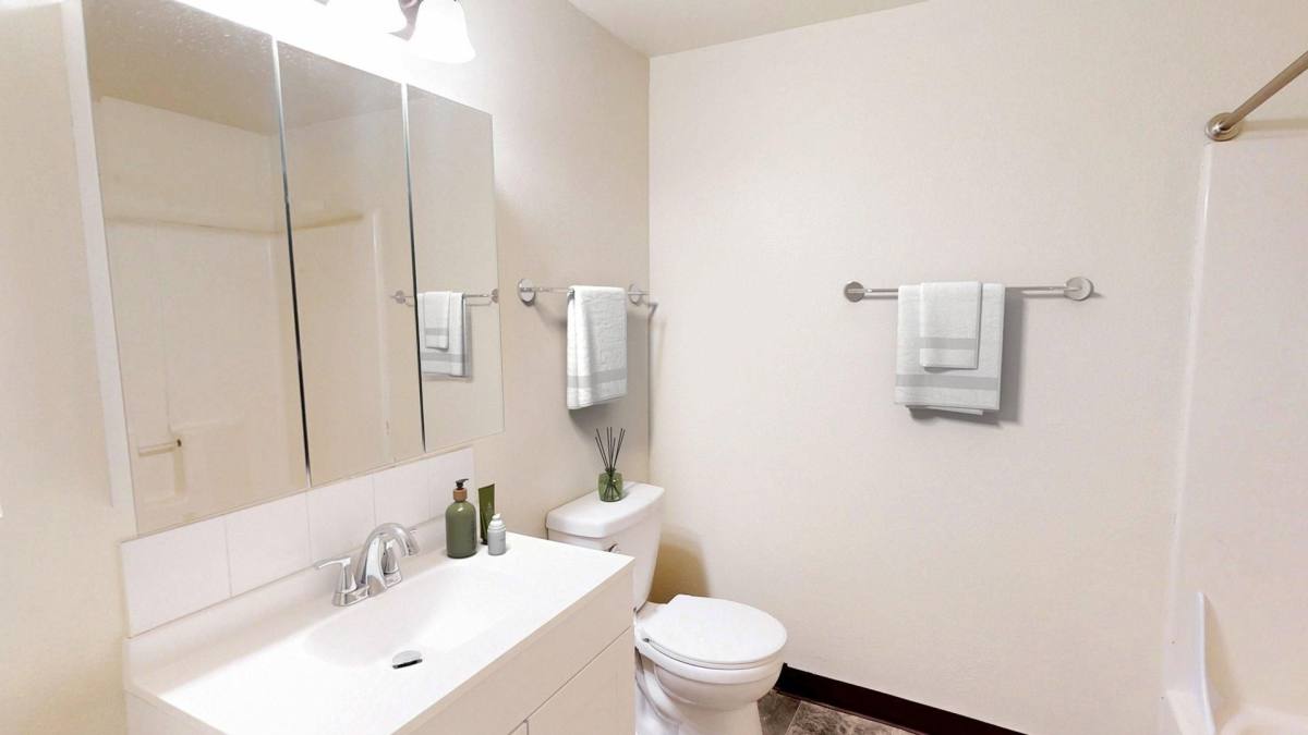 Apartment for rent at 4375 Falcon View Way NE, Salem, OR 97305