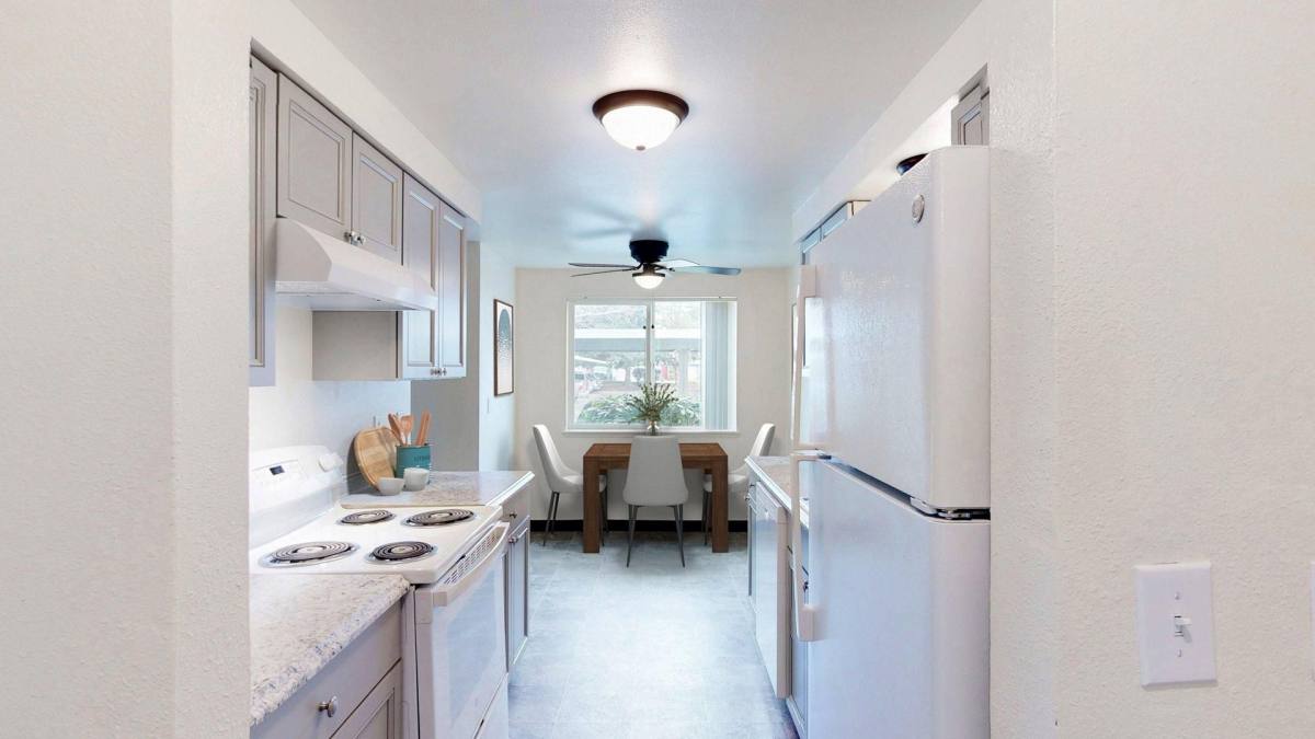 Apartment for rent at 4375 Falcon View Way NE, Salem, OR 97305