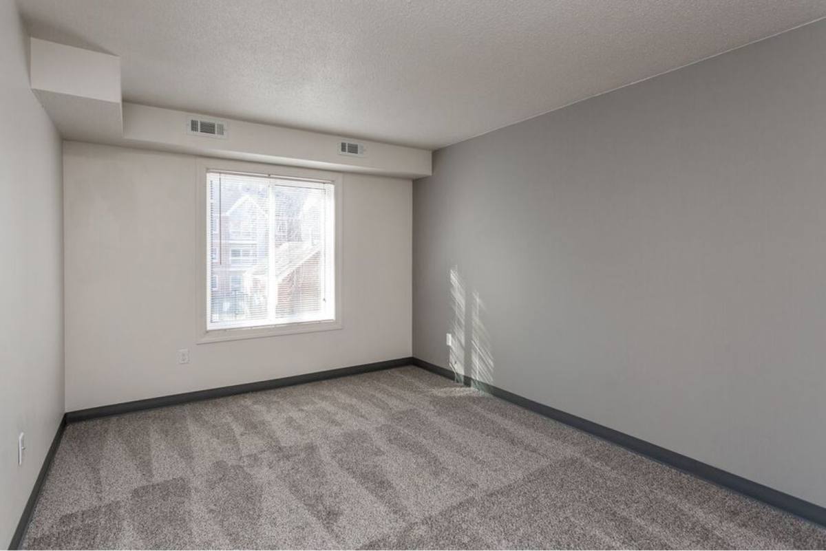 Apartment for rent at 1101 25th St, Des Moines, IA 50311