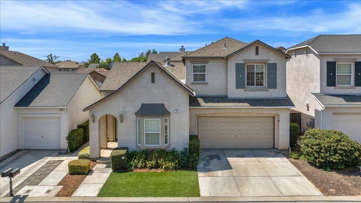 House for rent at 774 W Riviera Lane, Clovis, CA 93619