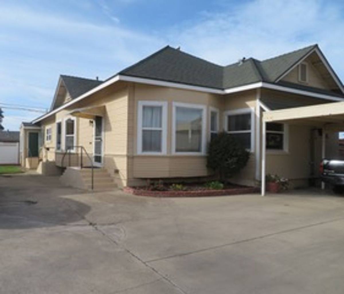 Apartment for rent at 719 D S Lincoln St, Santa Maria, CA 93454