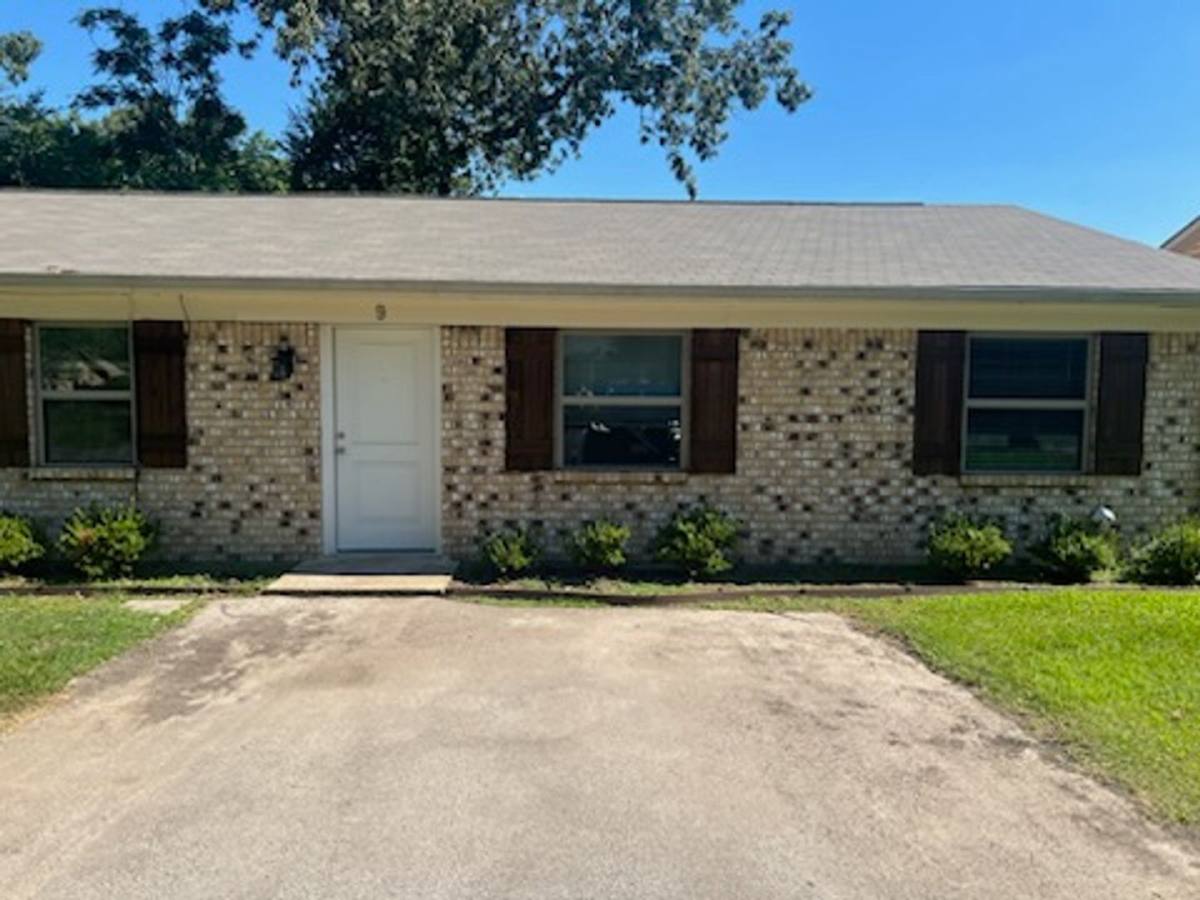 Townhouse for rent at 8320 Cambridge Rd, Tyler, TX 75703