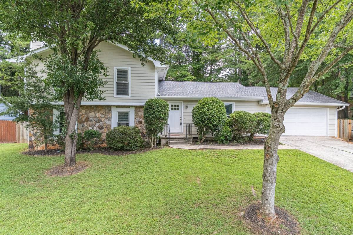 House for rent at 495 Ansley Dr, Roswell, GA 30076
