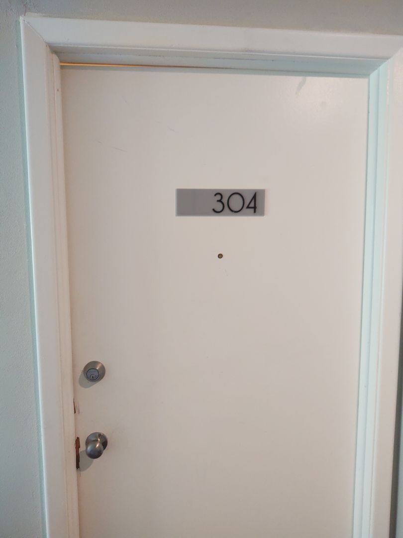 Apartment for rent at 133 W 35th St, Davenport, IA 52806