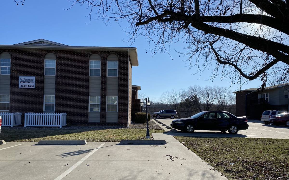 Apartment for rent at 170 Westmount Dr, Farmington, MO 63640