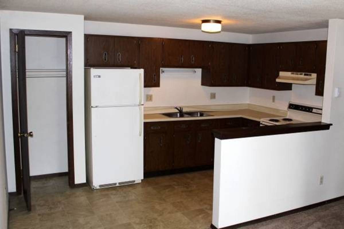 Apartment for rent at 1341-1347 Western Ave, Green Bay, WI 54303