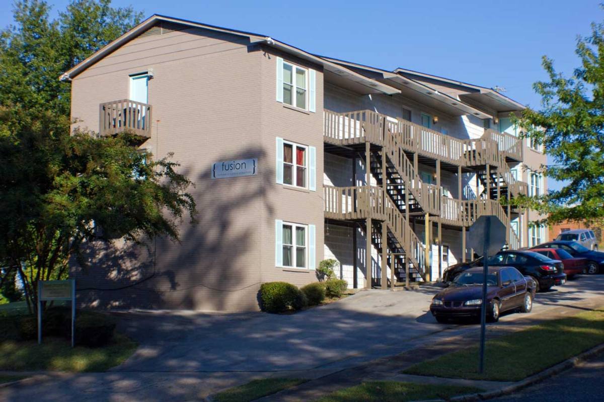 Apartment for rent at 3732 5th Ave, Birmingham, AL 35222