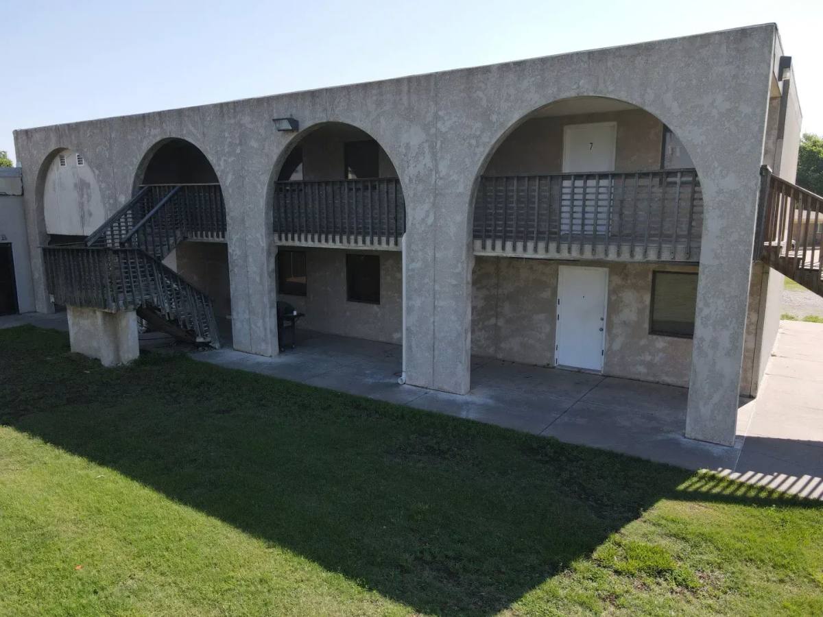 Apartment for rent at 3068B & 3062 US-Highway 24, Beloit, KS 67420