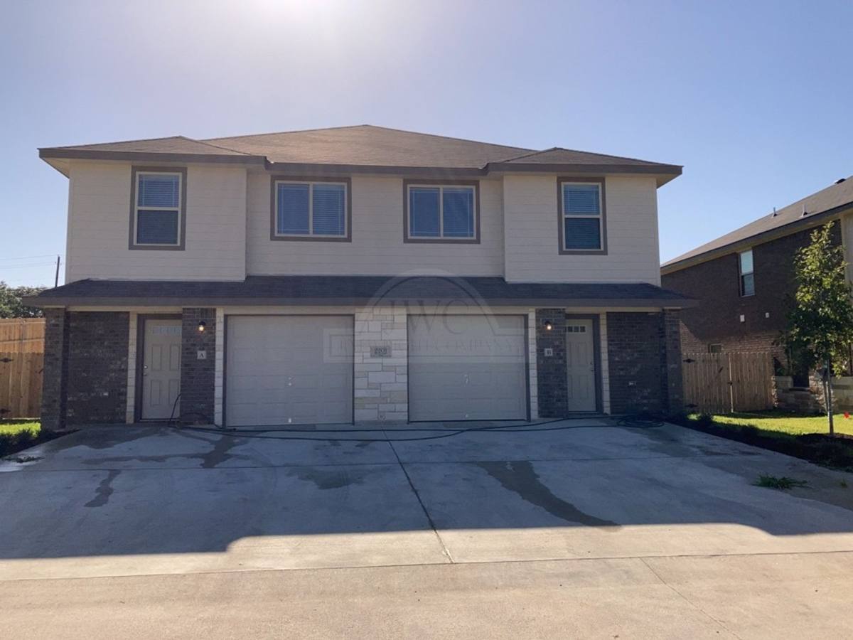 Townhouse for rent at 2201 Martin Luther King Jr Blvd, Killeen, TX 76543