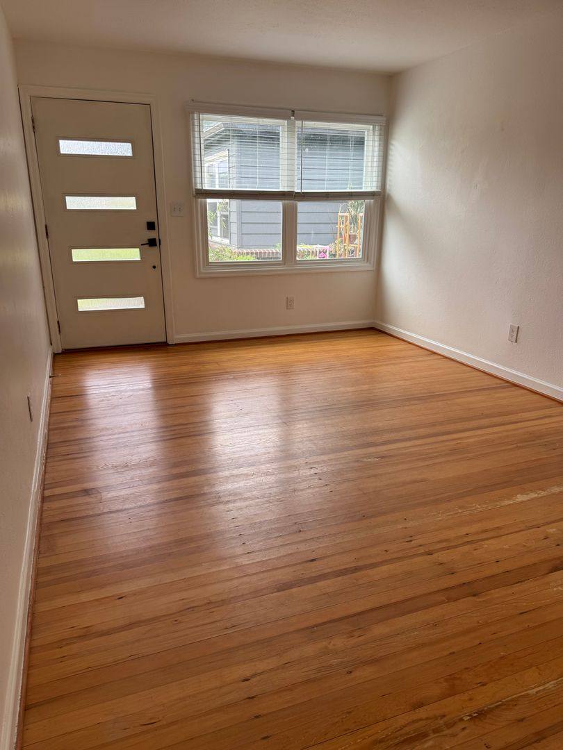 Apartment for rent at 2400 N Killingsworth St, Portland, OR 97217